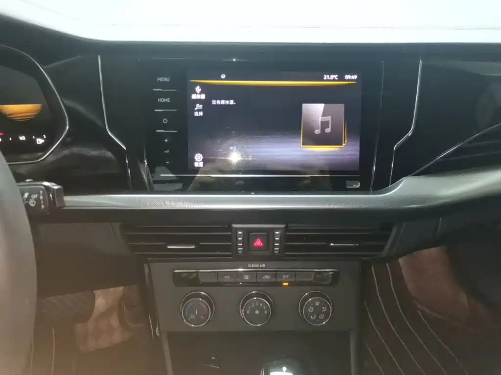 Volkswagen Passat — фото 13