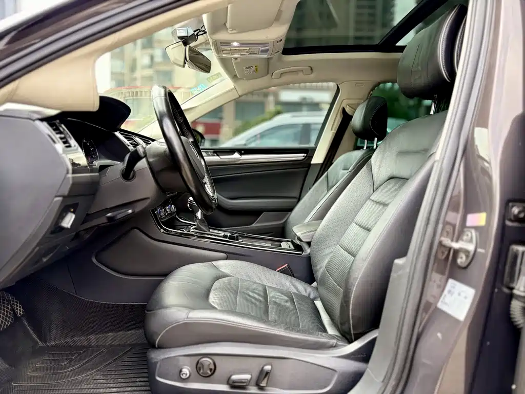 Volkswagen Phideon — фото 4