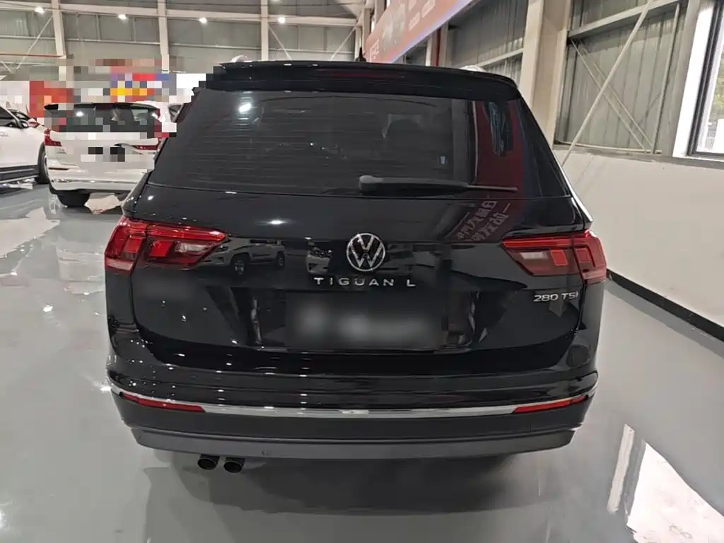 Volkswagen Tiguan L — фото 6