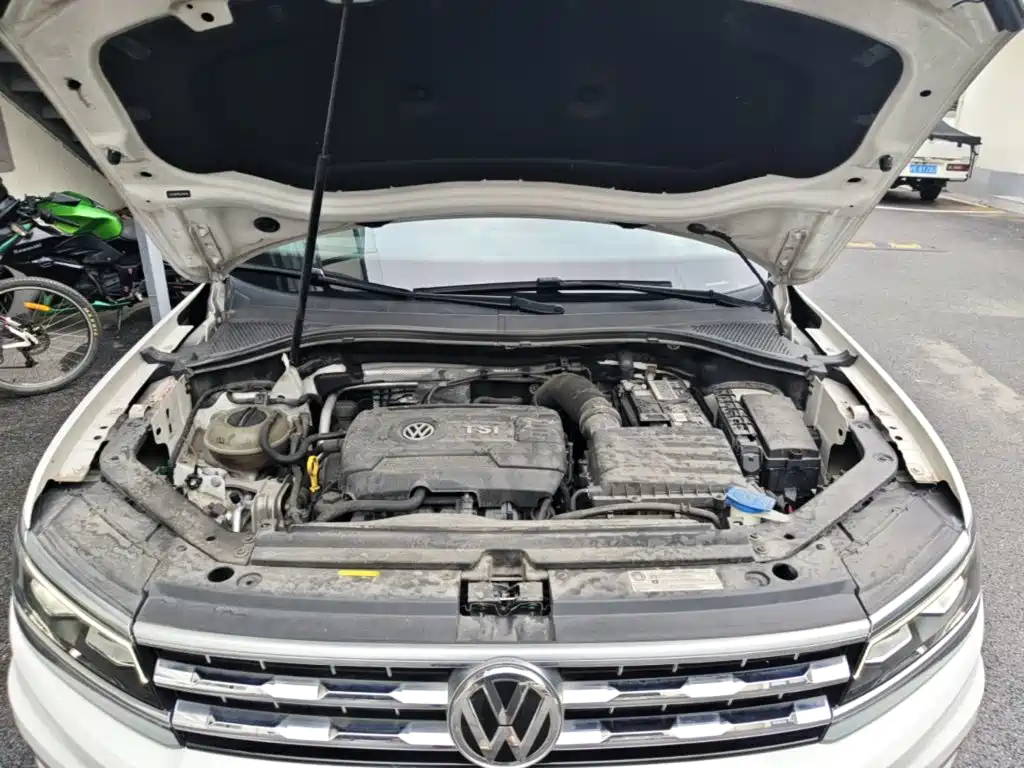 Volkswagen Tiguan L — фото 20