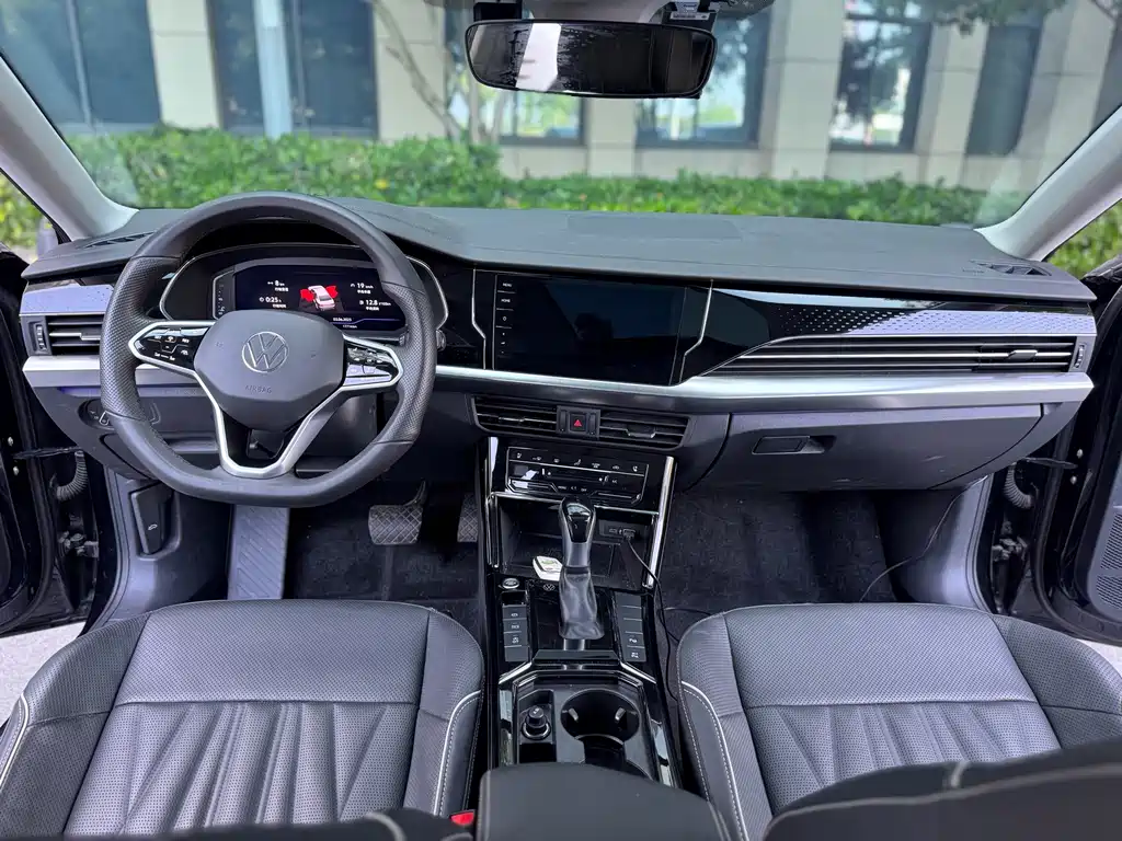 Volkswagen Passat — фото 4