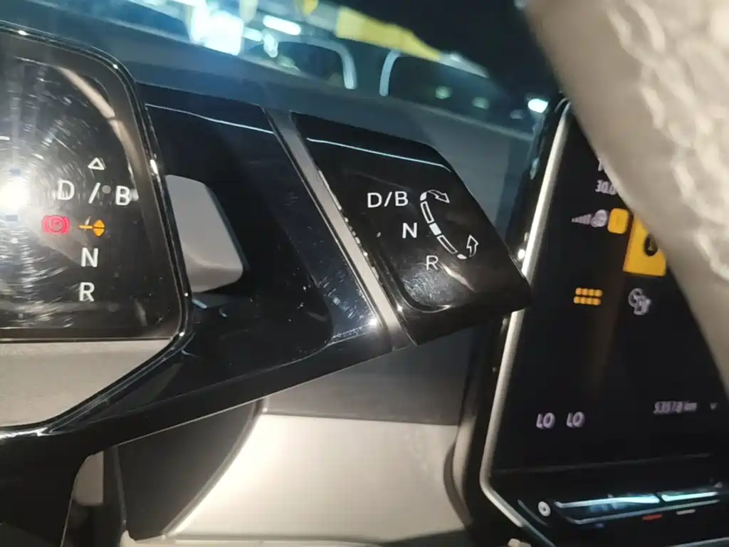 Volkswagen ID.6 Crozz — фото 14