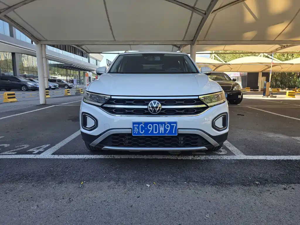 Volkswagen T-Roc — фото 2