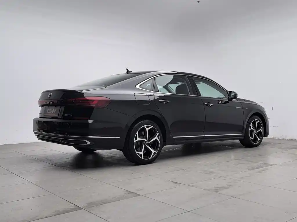 Volkswagen Passat — фото 2