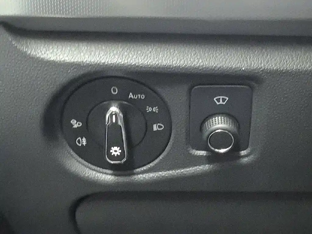 Volkswagen Passat — фото 21