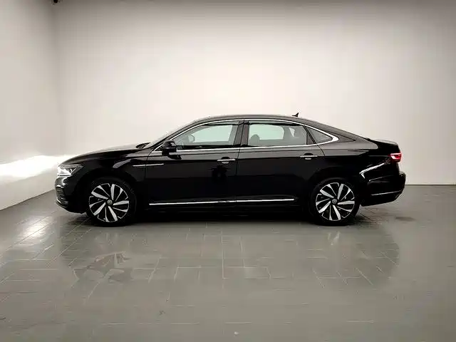 Volkswagen Passat — фото 4
