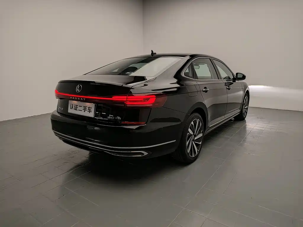 Volkswagen Passat — фото 7