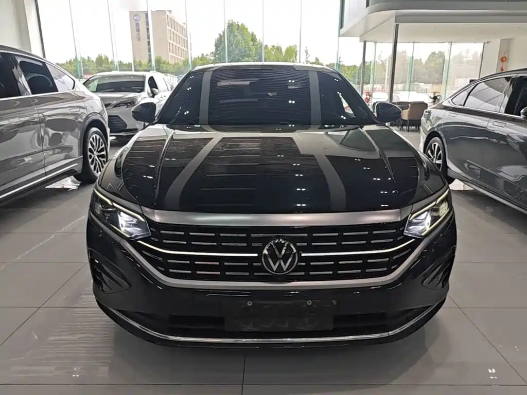 Volkswagen Passat — фото 3