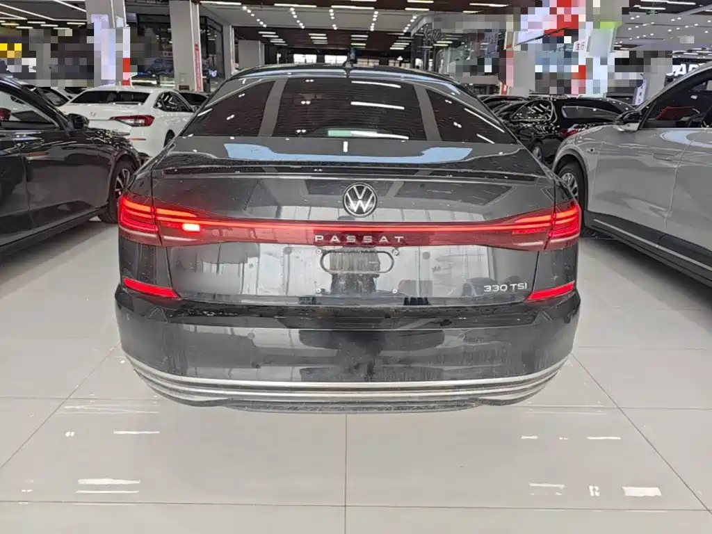 Volkswagen Passat — фото 6