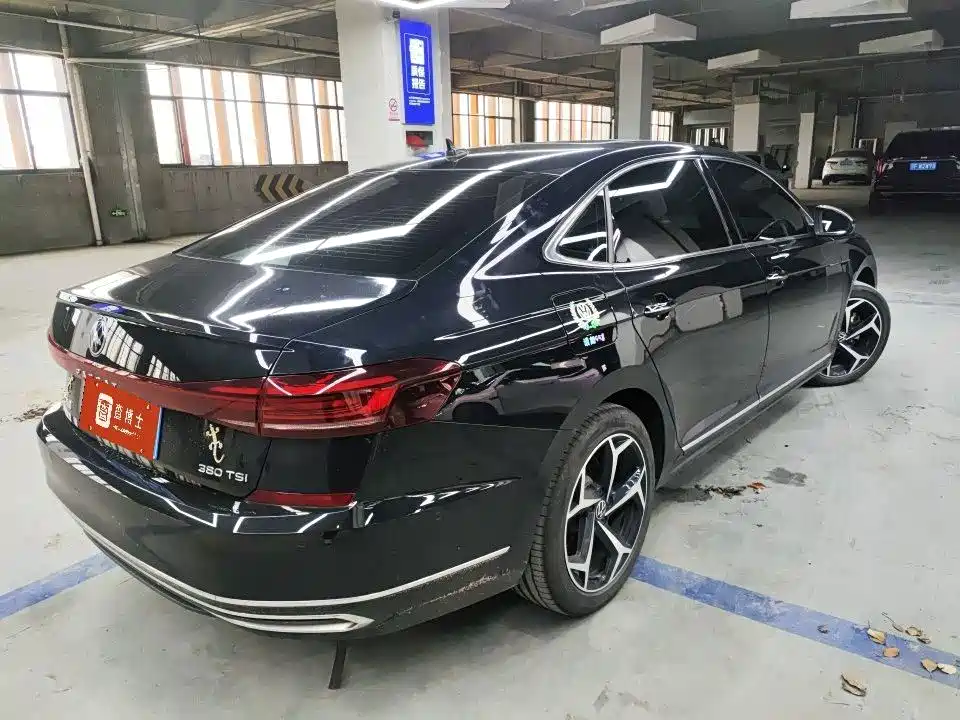 Volkswagen Passat — фото 5