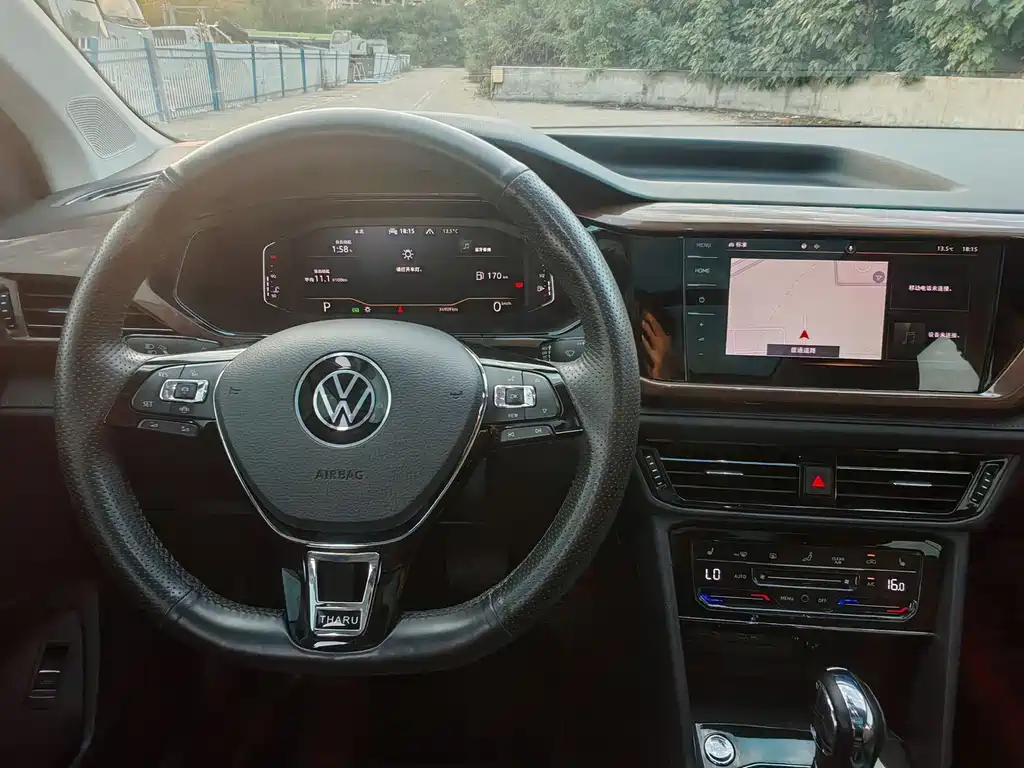 Volkswagen Tharu — фото 7