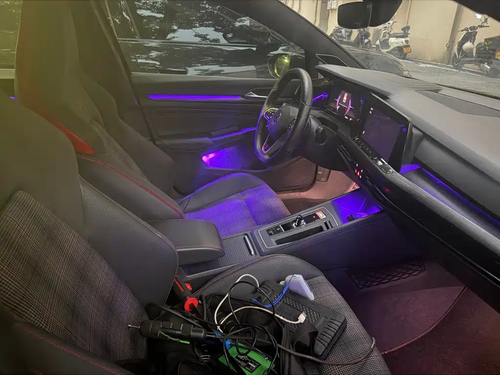 Volkswagen Golf GTI — фото 3