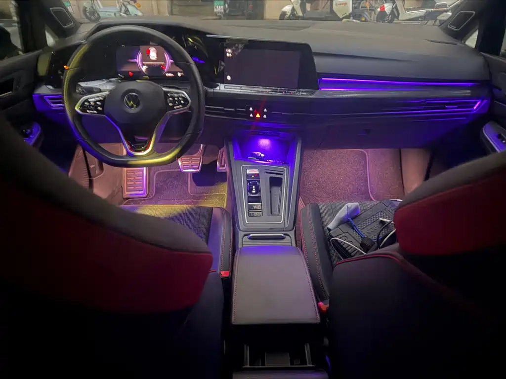 Volkswagen Golf GTI — фото 4