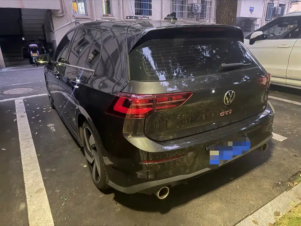 Volkswagen Golf GTI — фото 7