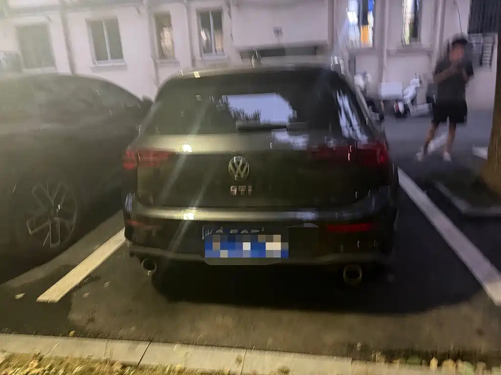 Volkswagen Golf GTI — фото 8