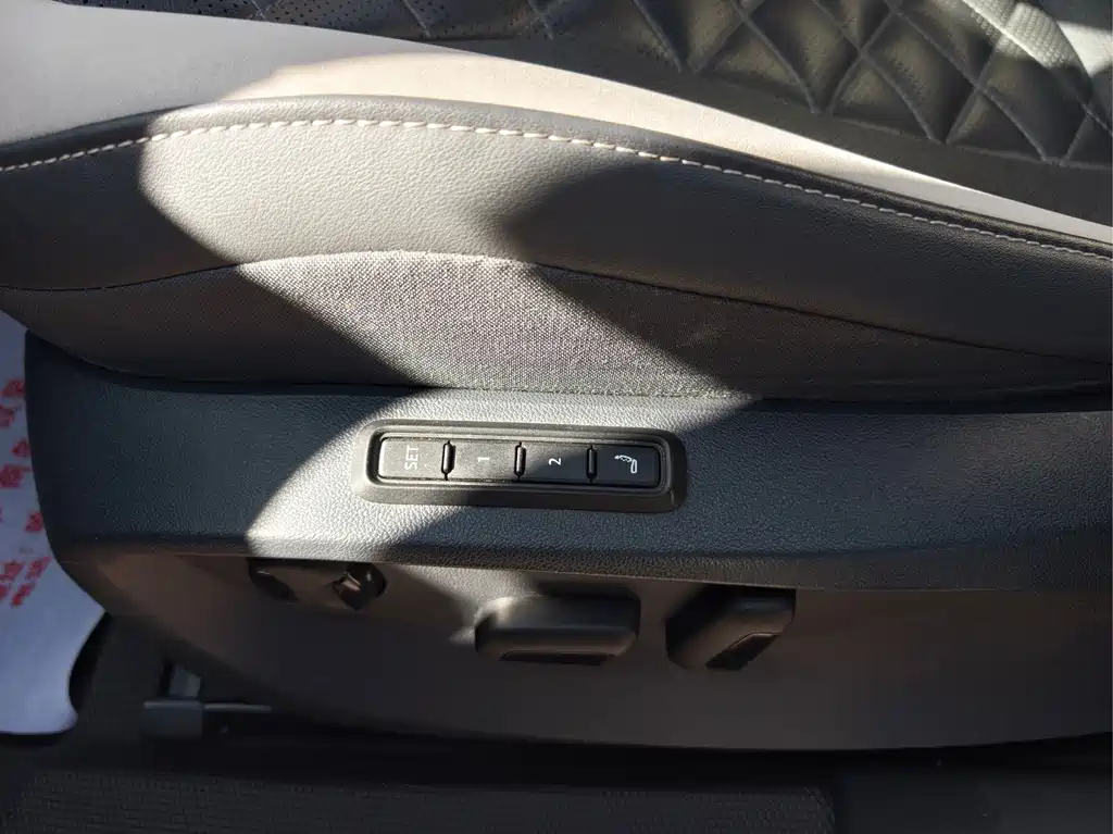 Volkswagen ID.6 Crozz — фото 19