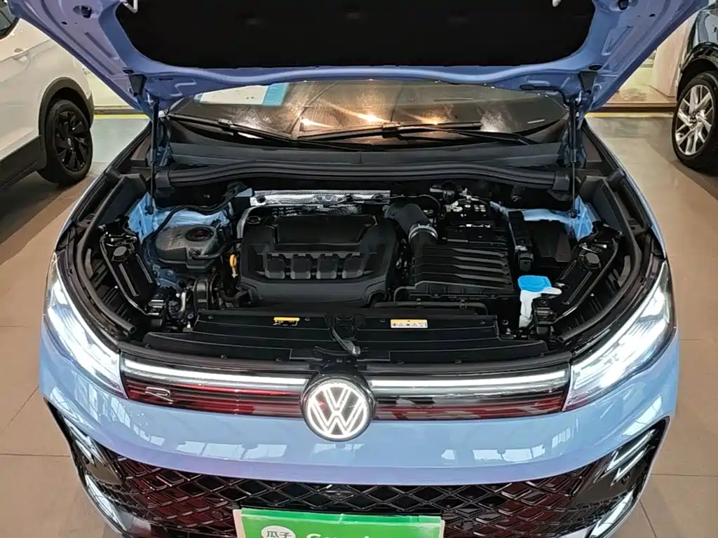 Volkswagen Tiguan L — фото 20