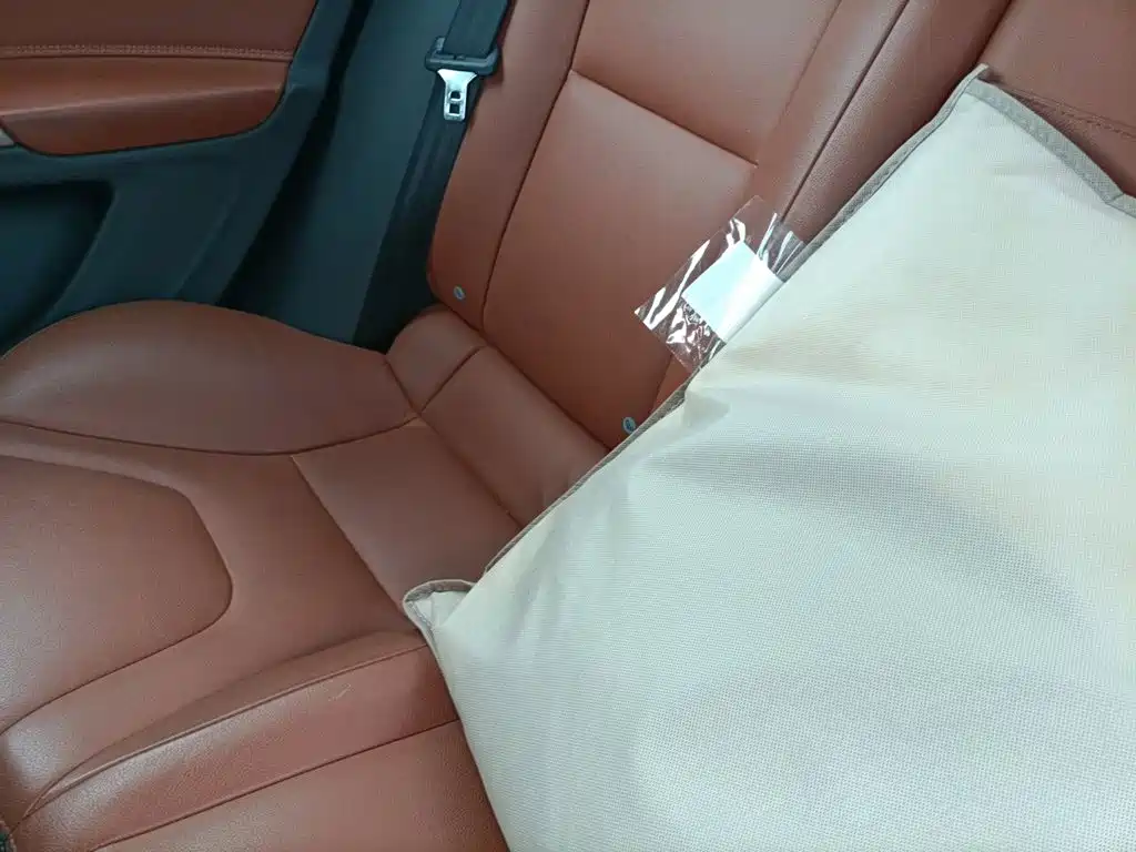Volvo S60 — фото 13