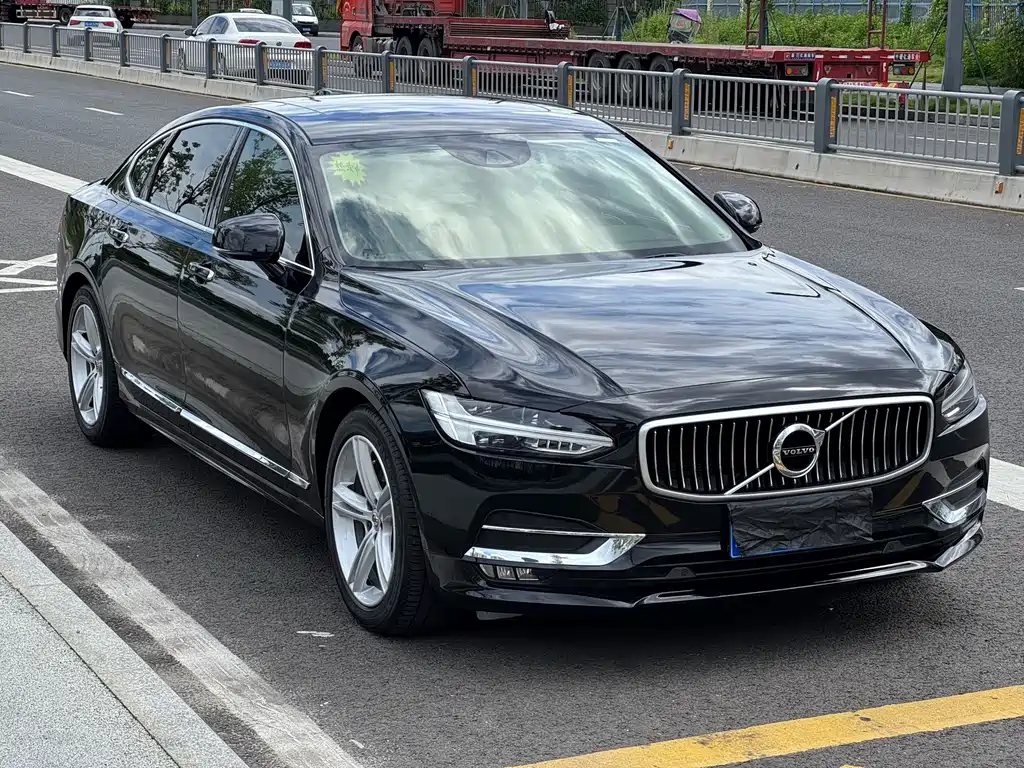 Volvo S90 — фото 3