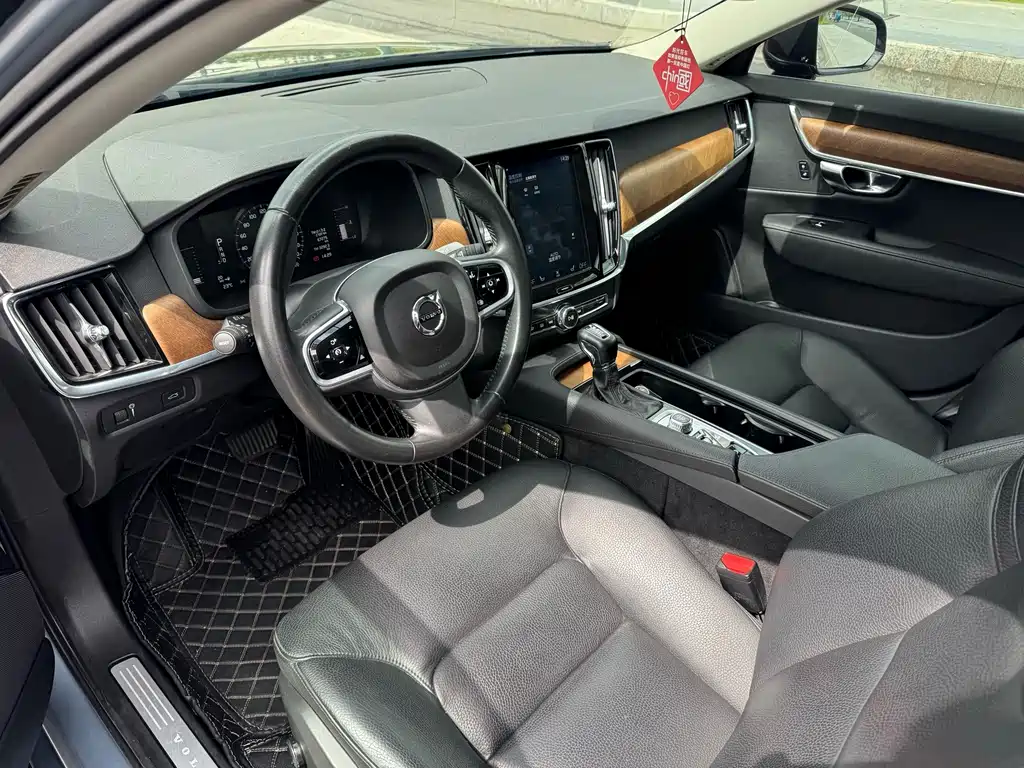 Volvo S90 — фото 4