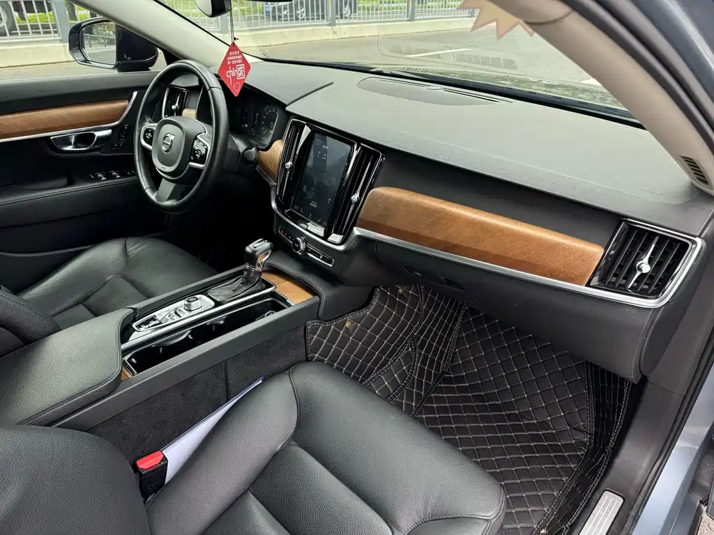 Volvo S90 — фото 10
