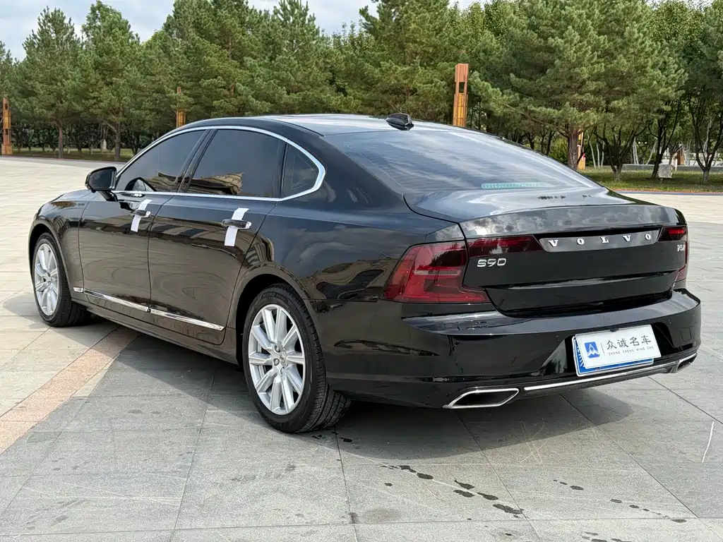 Volvo S90 — фото 7