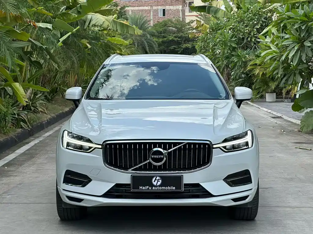 Volvo XC60 — фото 2