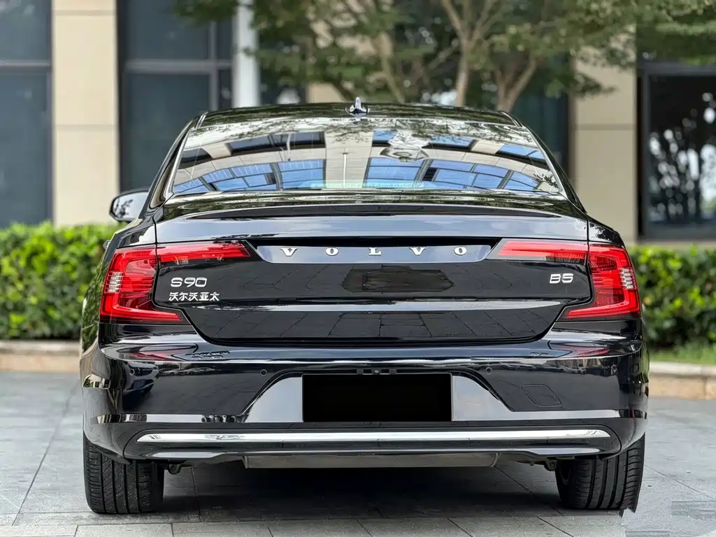 Volvo S90 — фото 10