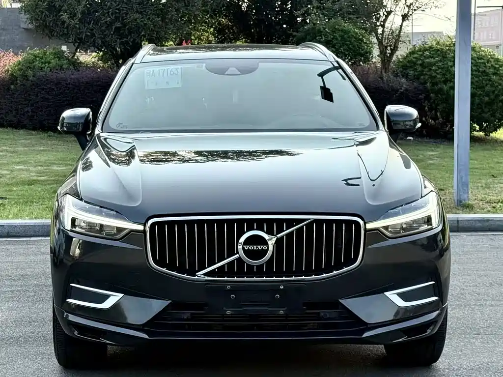 Volvo XC60 — фото 2