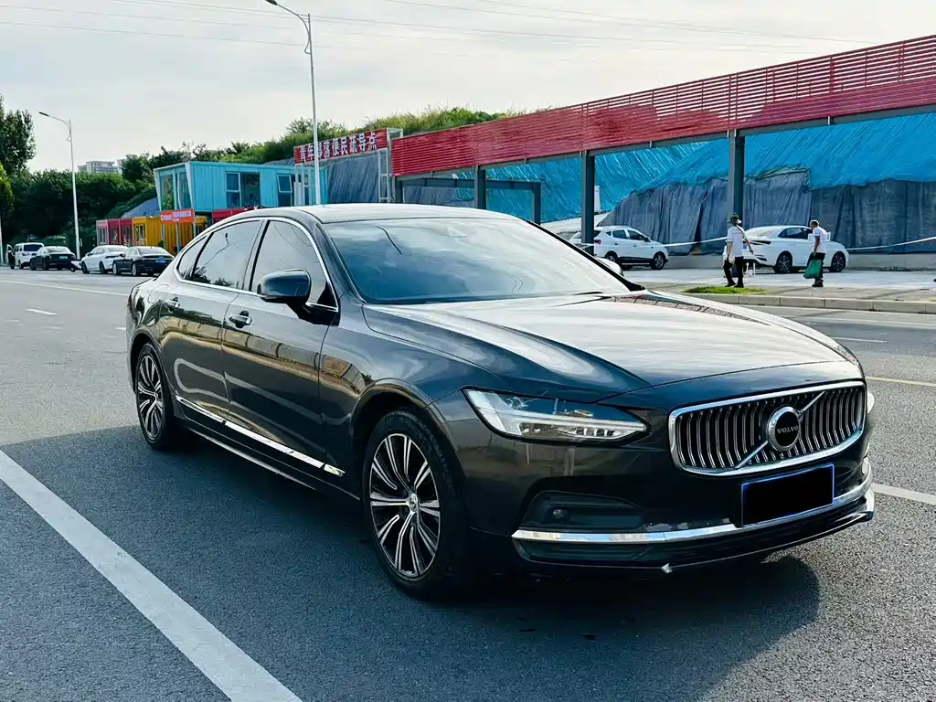 Volvo S90 — фото 3