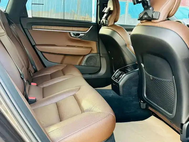 Volvo S90 — фото 6