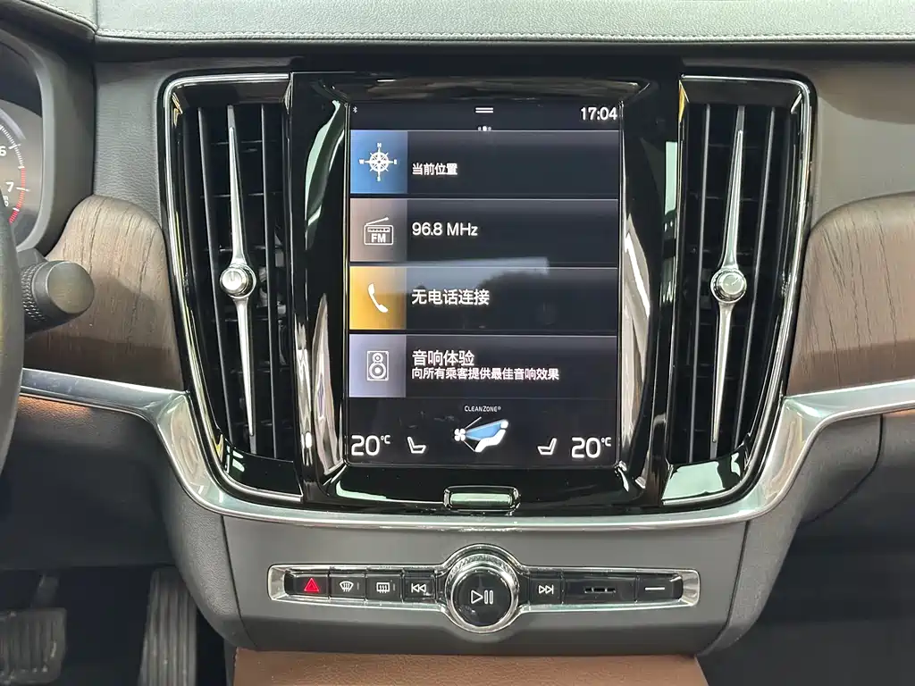 Volvo S90 — фото 14