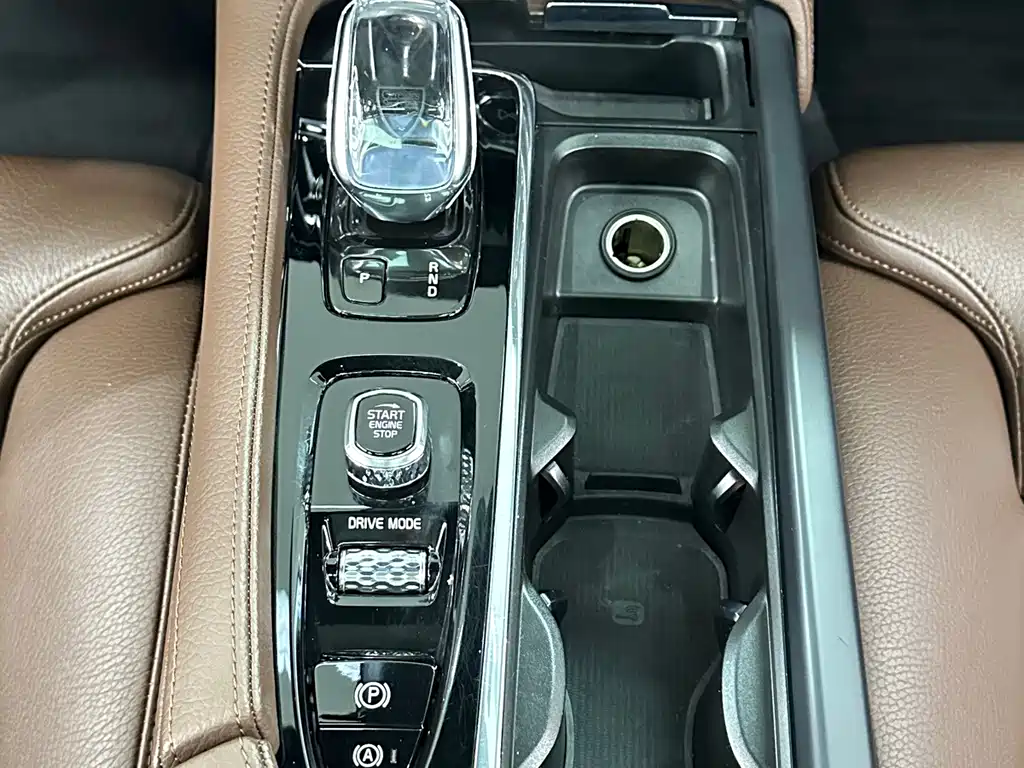 Volvo S90 — фото 15