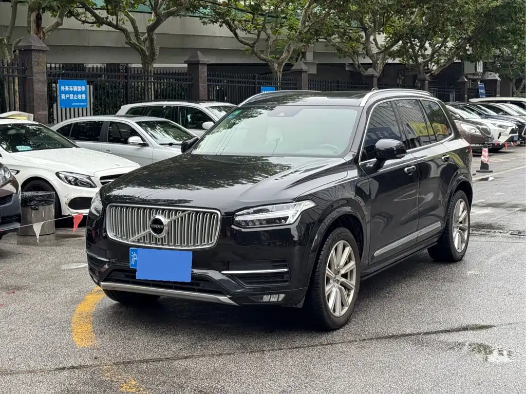 Volvo XC90 — фото 2