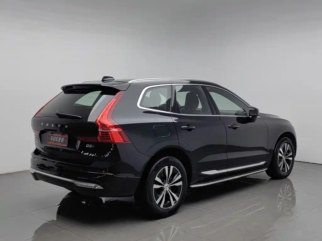 Volvo XC60 — фото 2