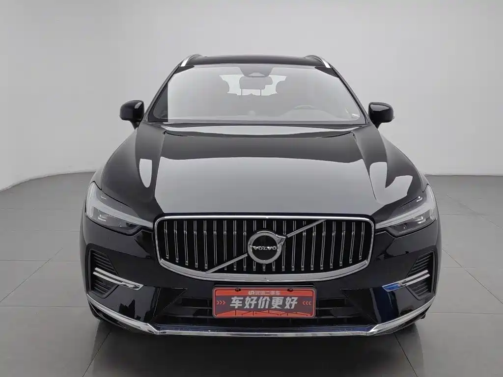 Volvo XC60 — фото 3