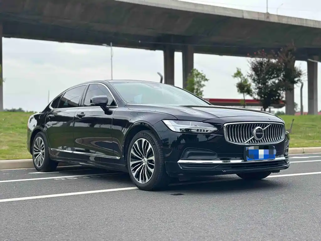 Volvo S90 — фото 3