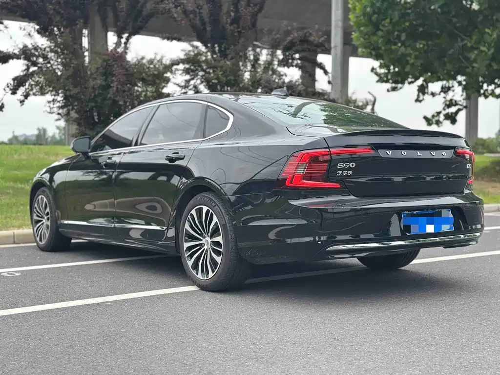 Volvo S90 — фото 8