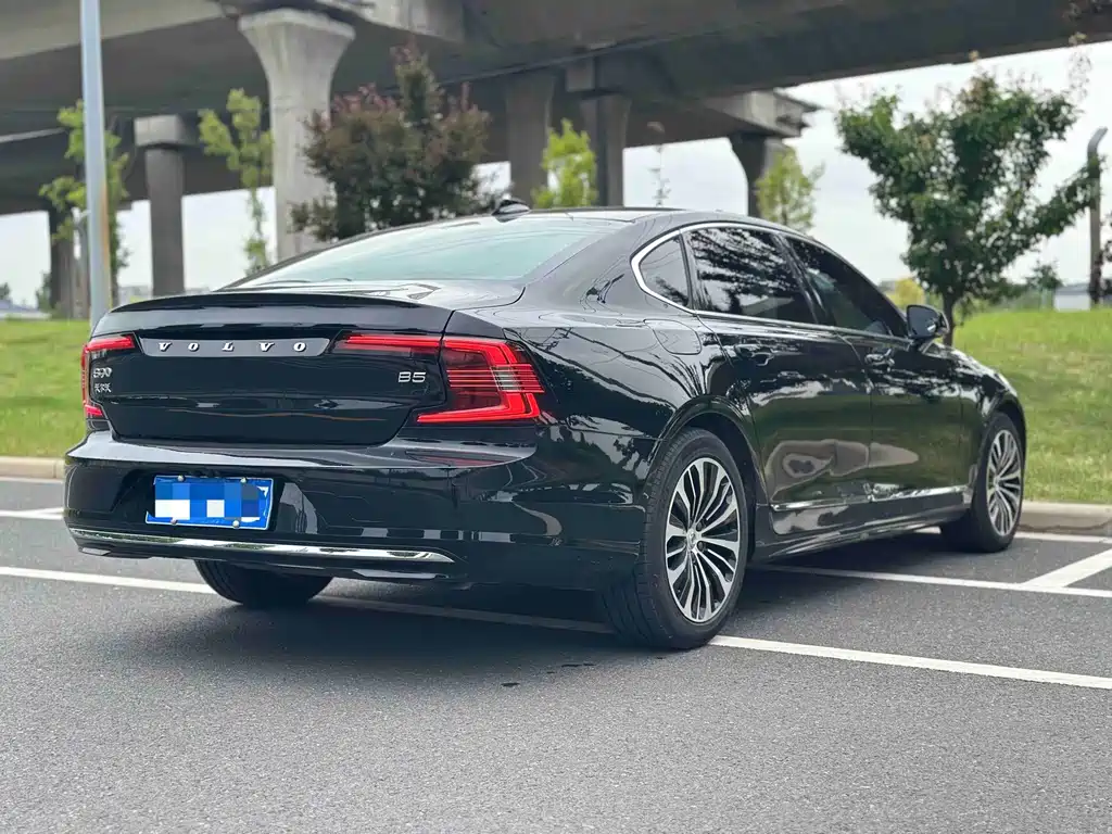 Volvo S90 — фото 9