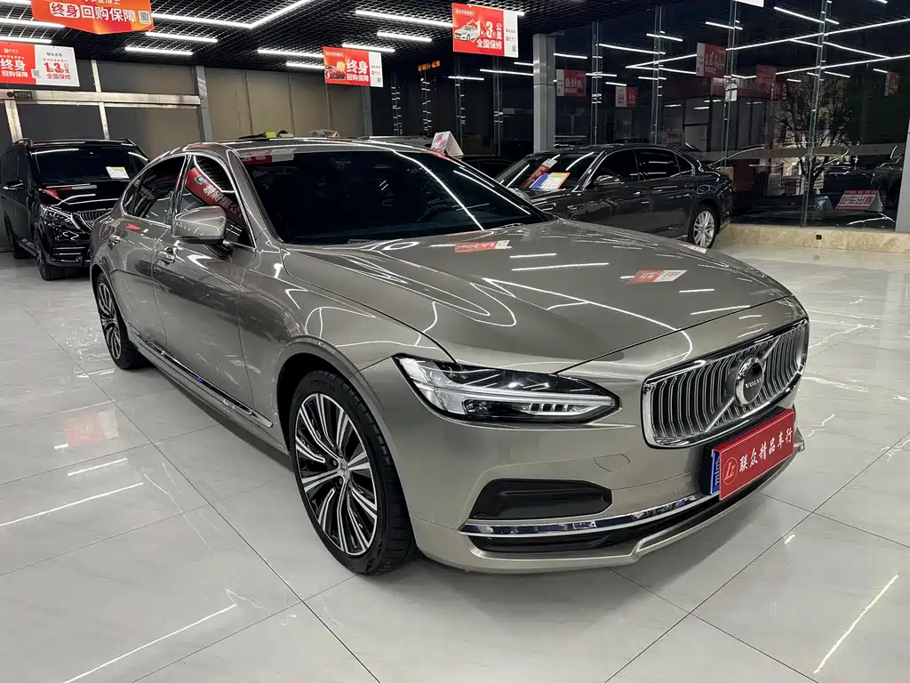 Volvo S90 — фото 3