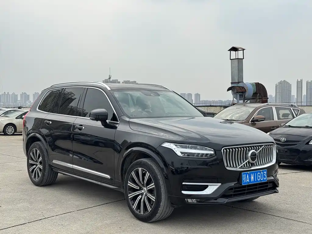 Volvo XC90 — фото 3