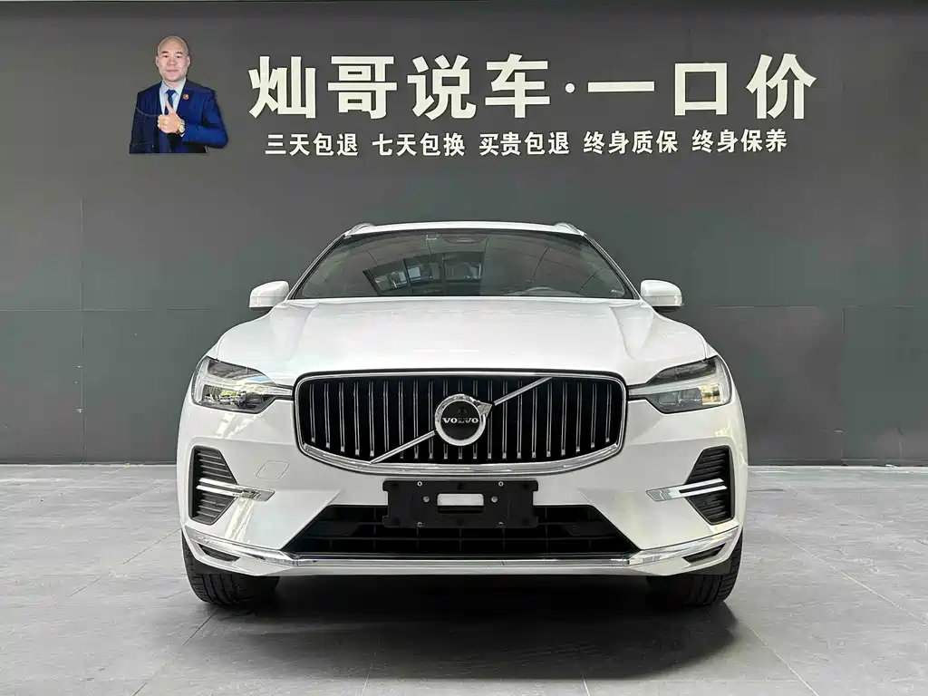 Volvo XC60 — фото 10