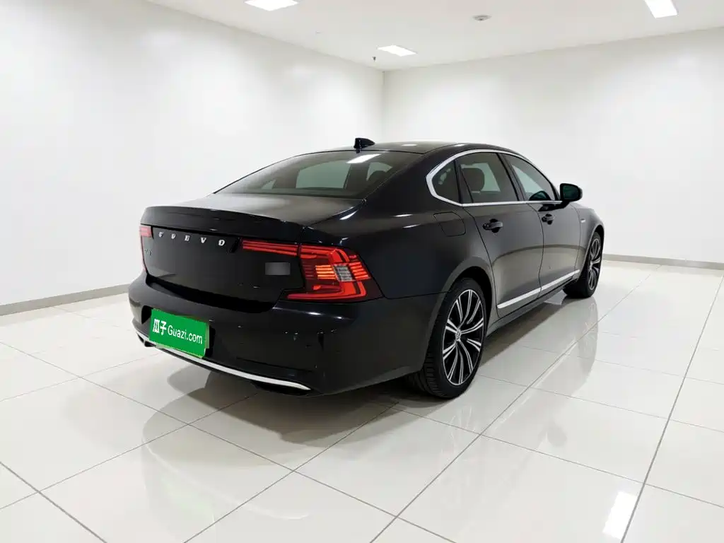 Volvo S90 — фото 6