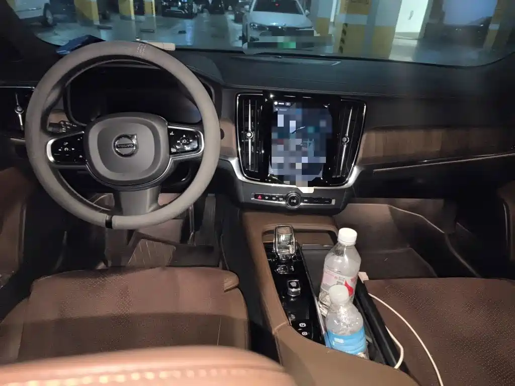 Volvo S90 — фото 10