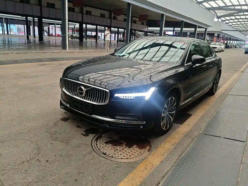 Volvo S90 — фото 2