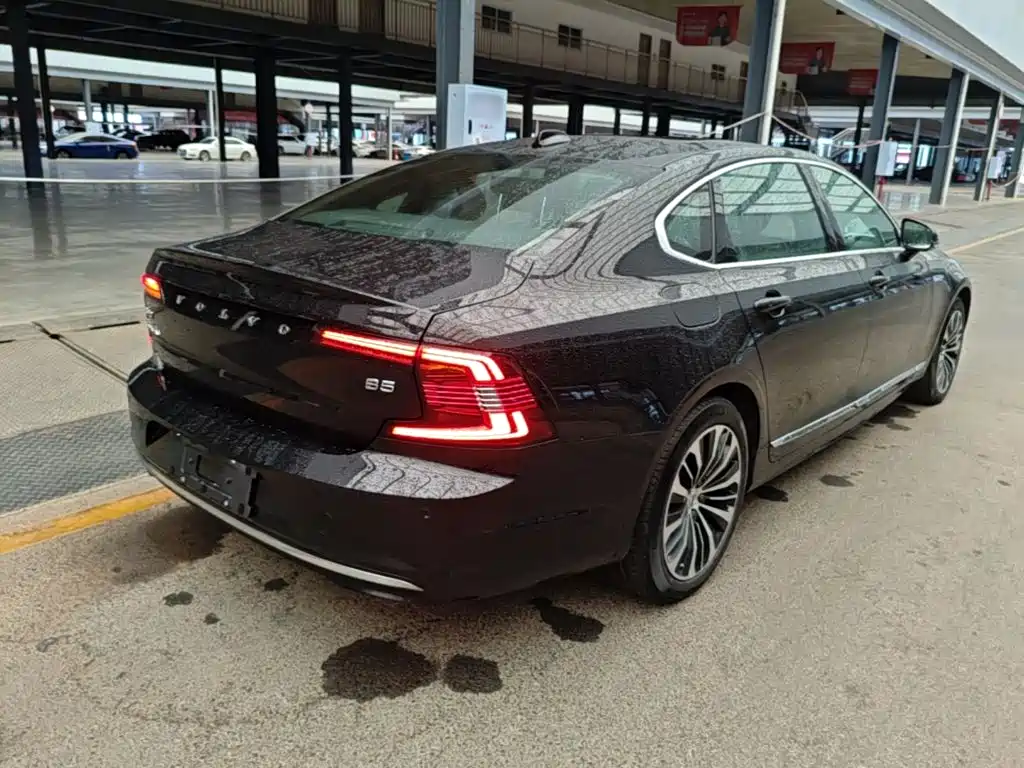 Volvo S90 — фото 7