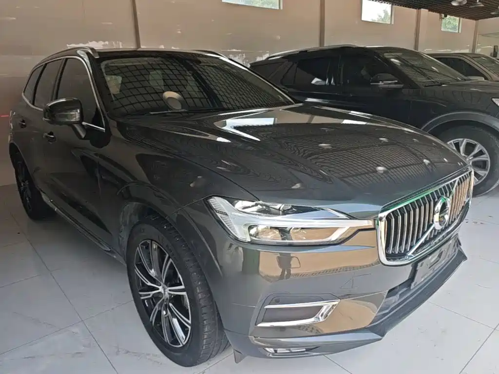 Volvo XC60 — фото 4