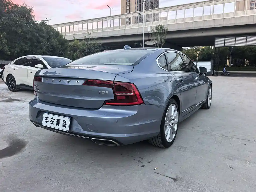 Volvo S90 — фото 13