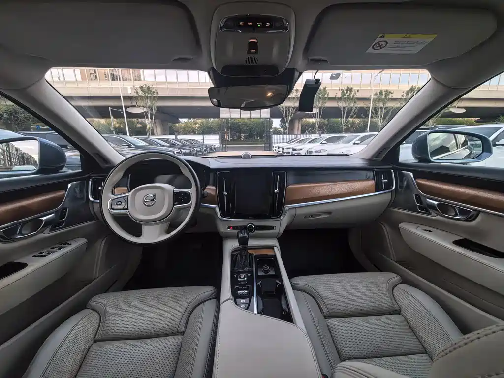 Volvo S90 — фото 10