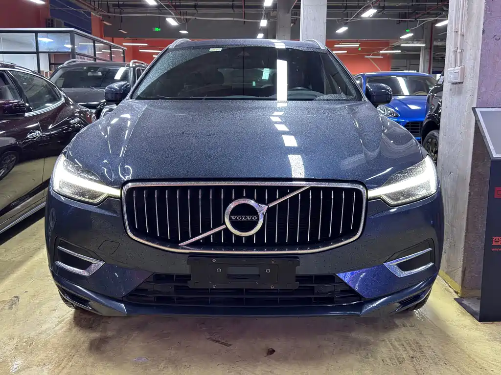 Volvo XC60 — фото 2